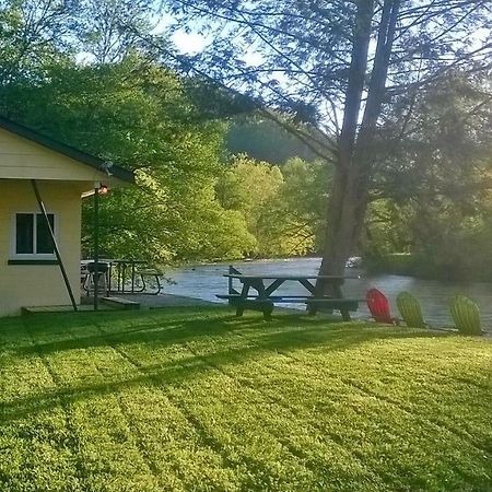Riverbend Lodging Брайсон-Сіті Екстер'єр фото