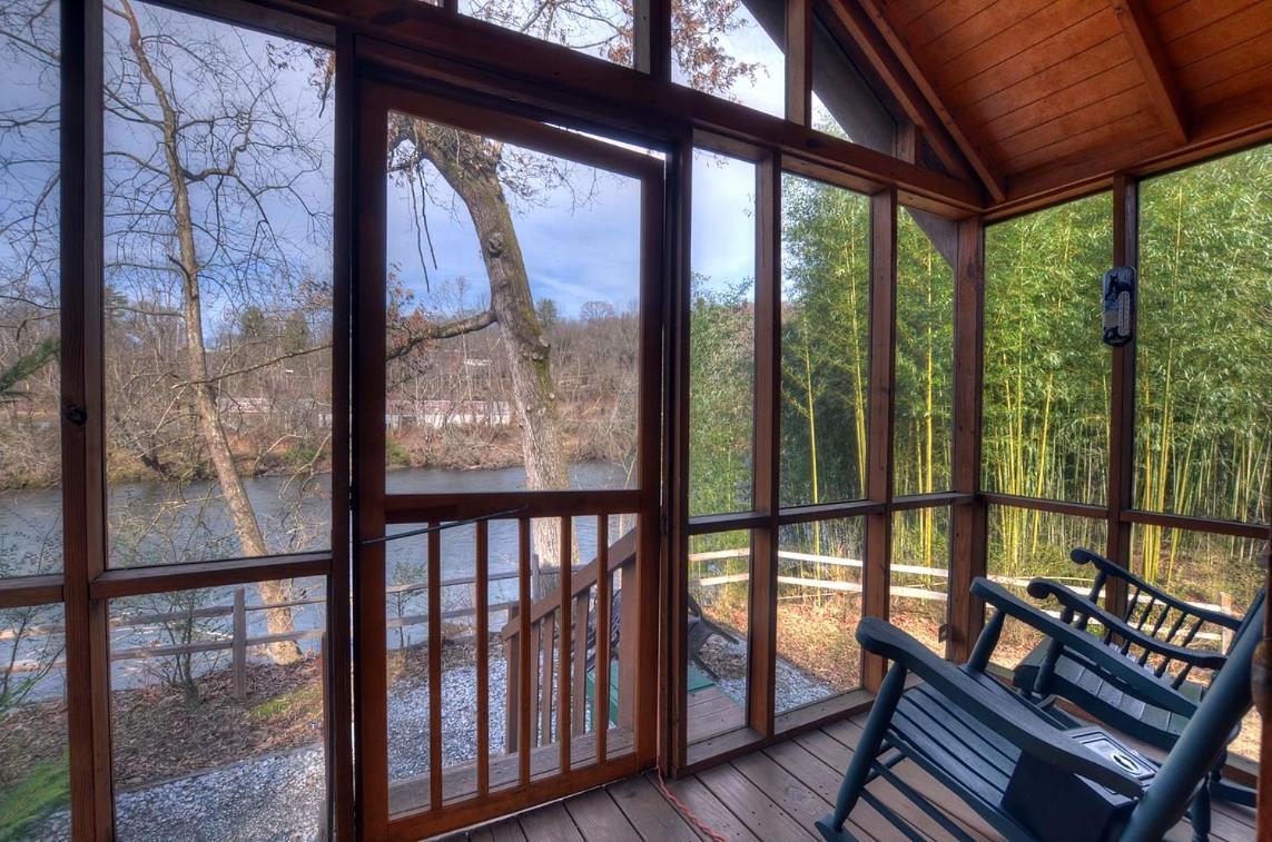 Riverbend Lodging Брайсон-Сіті Екстер'єр фото